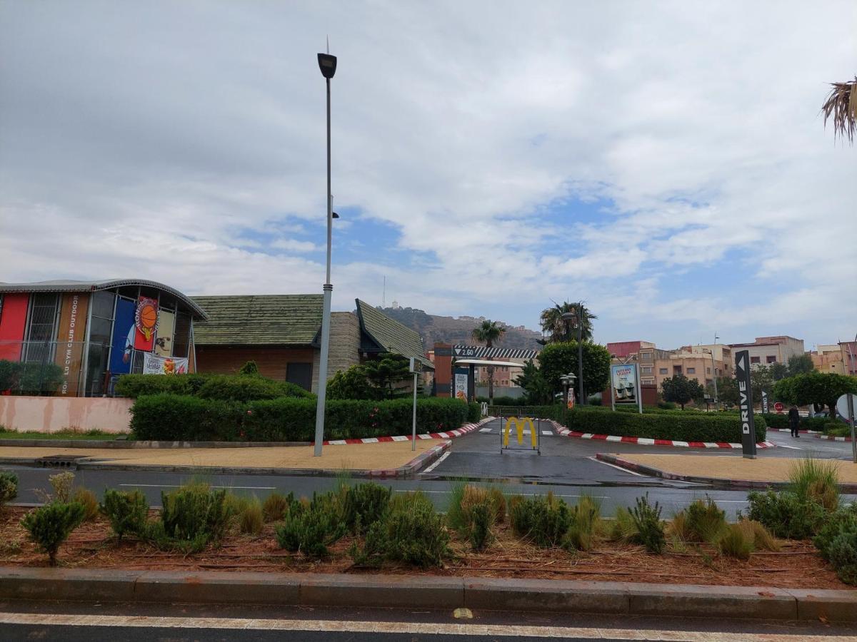 Residence La Corniche Etage 2 Nador Exteriör bild